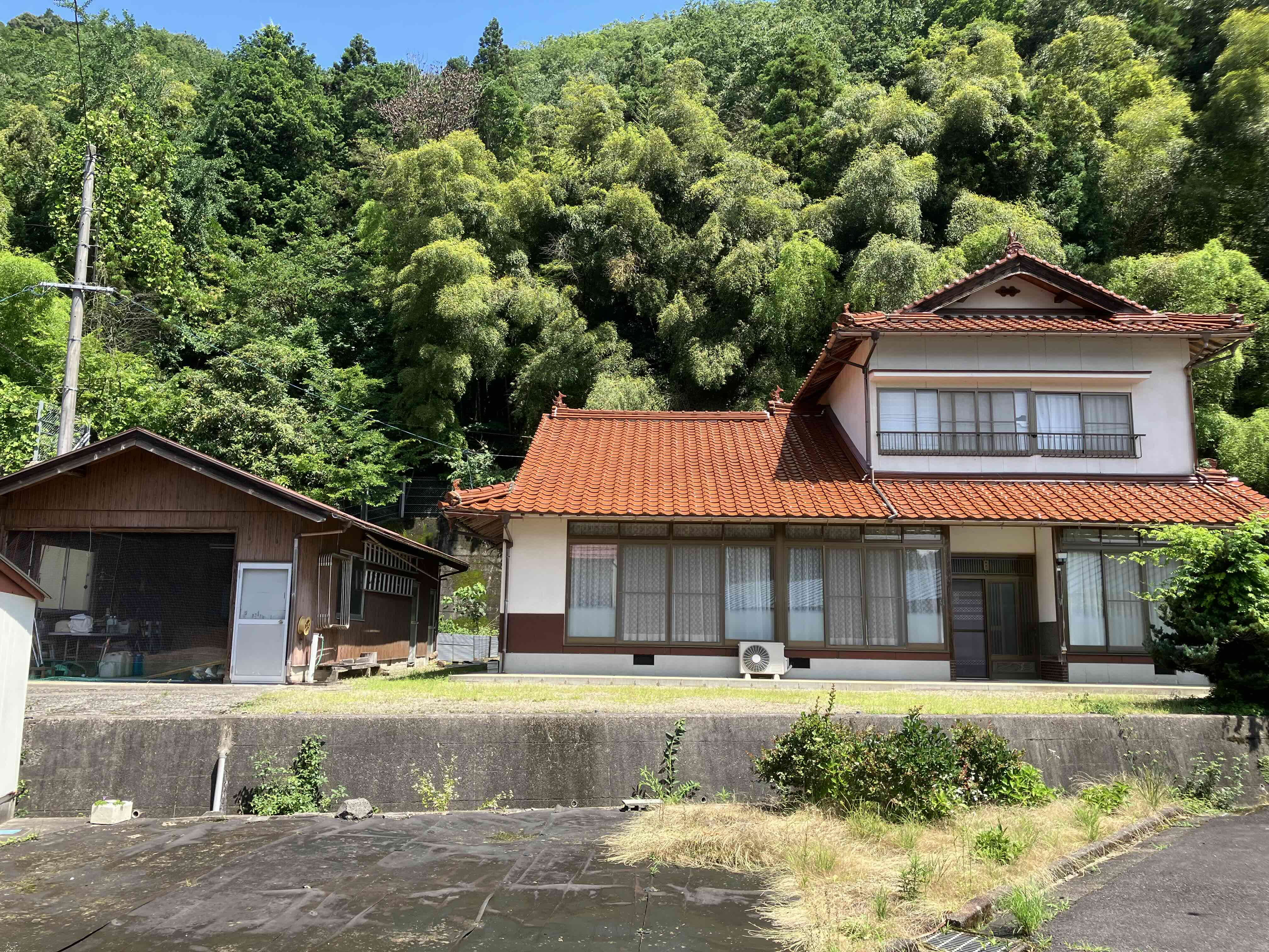 No209#部屋数が多く、広々とした庭つき物件